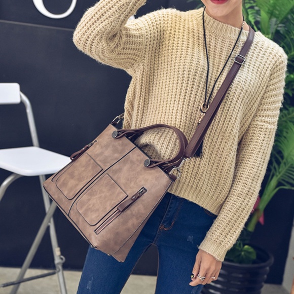 NEW MOONLIGHT Crossbody - Picture 2 of 8